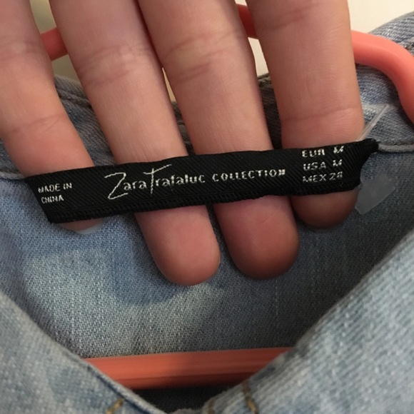 Denim shirt with gold studs on the collar - Picture 4 of 6